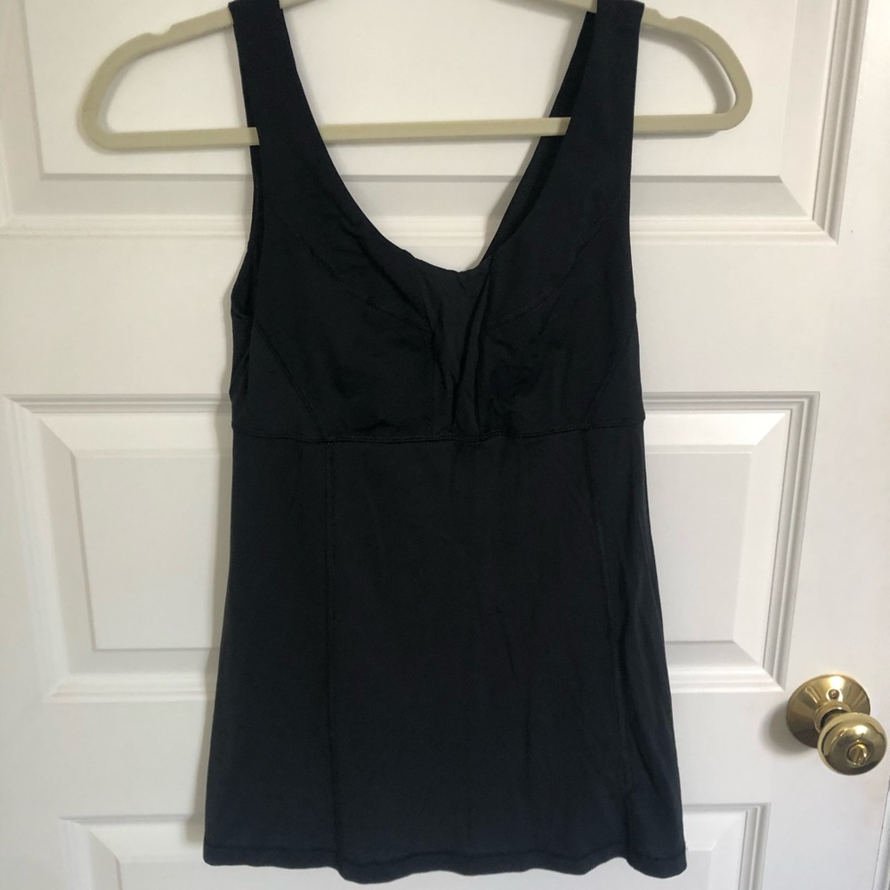 Lululemon tank